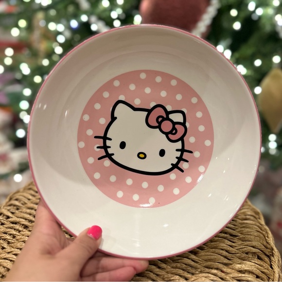Hello Kitty Kitchen Hello Kitty Dinner Large Bowl Plates X 4 Poshmark